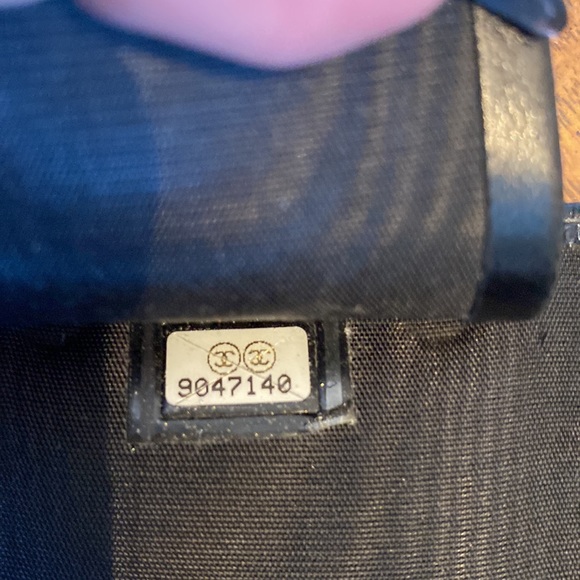 💯 AUTH. Chanel vintage black caviar leather key holder /keychain - Picture 12 of 12